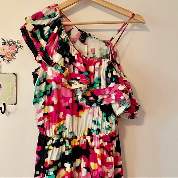 H &M floral one shoulder dress - Picture 3 of 8